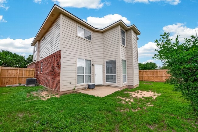 Building Photo - 5511 Bear Paw Cir