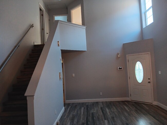 Building Photo - 1274 Garden Village Dr