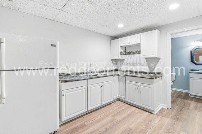 Building Photo - 7737 Solomon Dr