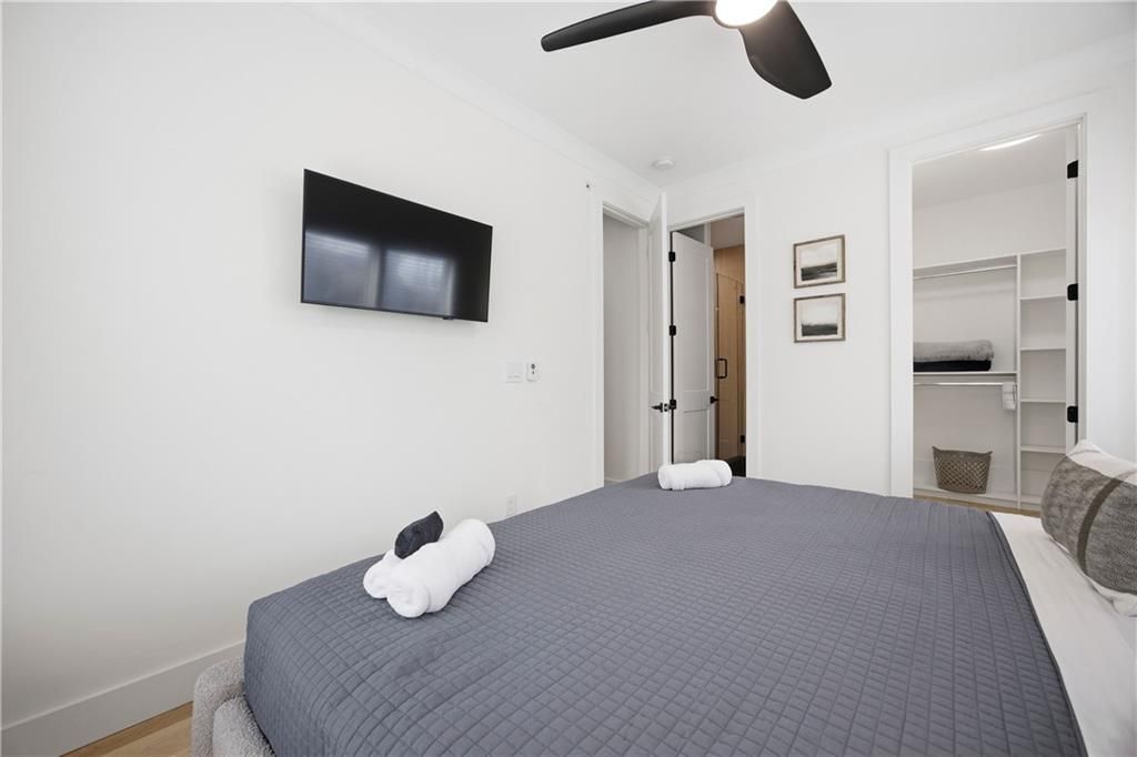 Building Photo - 438 Markham St SW