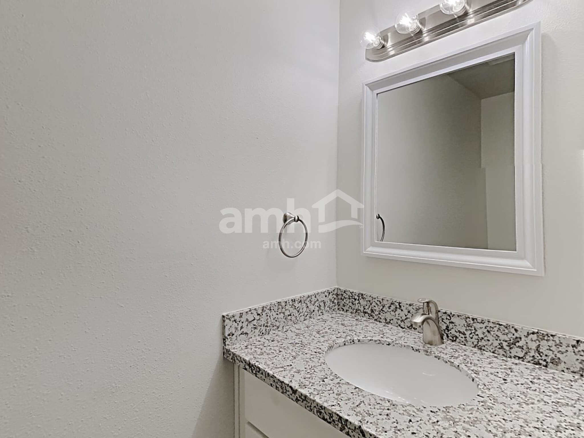 Building Photo - 16986 SW Steele Way