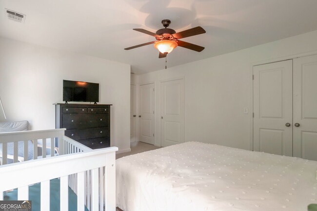 Building Photo - 2524 Kickerillo Way SE