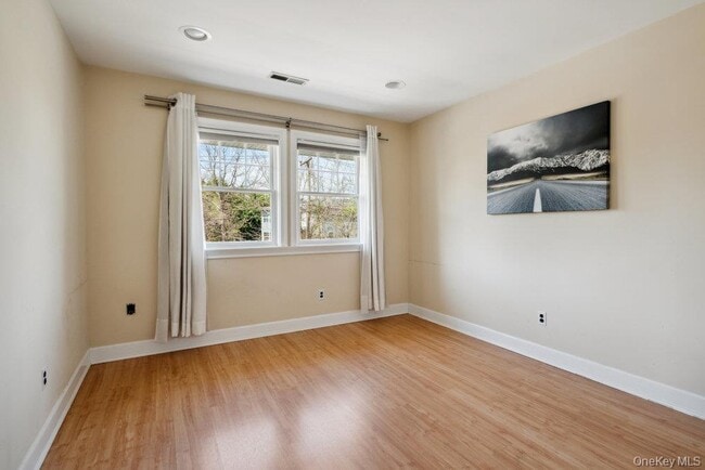 Building Photo - 30 Consuelo Pl