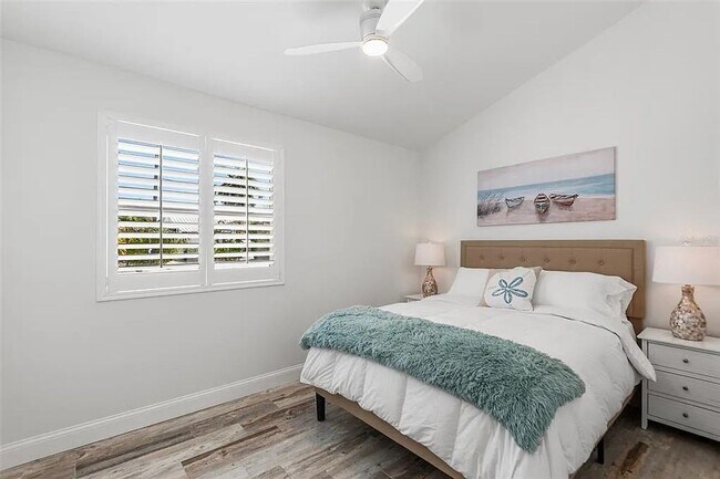 Building Photo - Coastal Luxury Living Just Minutes from Madeira Beach - 3bed | 2 bath