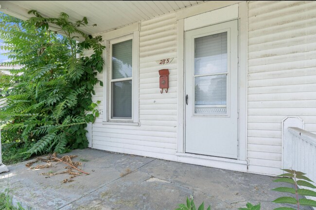 Building Photo - 283-285 Linden Ave