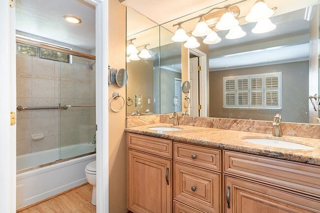 Building Photo - Incline Village: Condo - 4 Bedrooms,3.5 Ba...