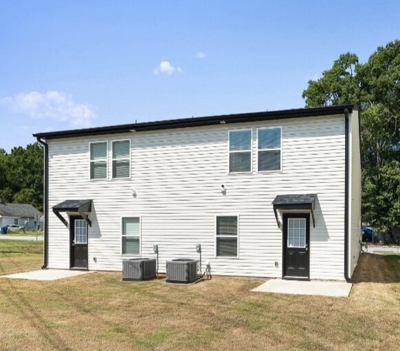 Building Photo - Available Now: New Three Bedroom Townhouse in Woodruff SC!