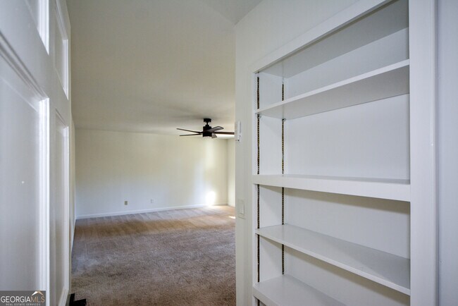 Building Photo - 2704 Margaret Mitchell Dr NW