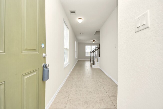 Building Photo - 19403 Tinway Ct
