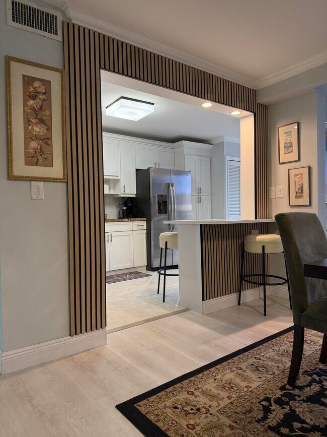 Building Photo - 7194 Promenade Dr