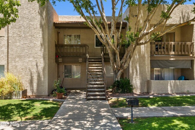 Building Photo - 520 N Stapley Dr