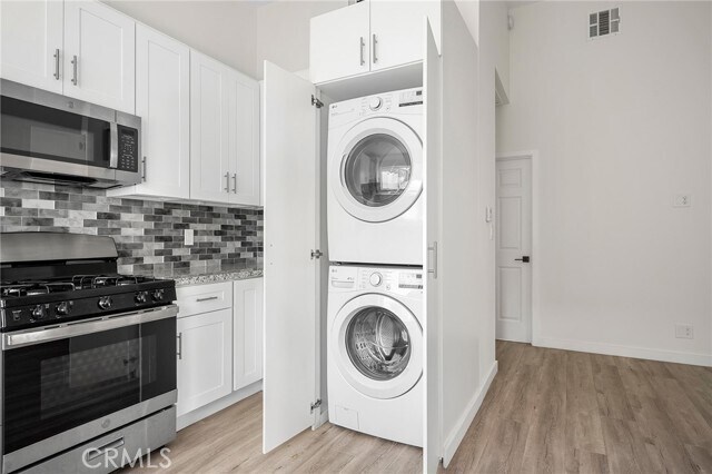 Building Photo - 10321 Sherman Grove Ave