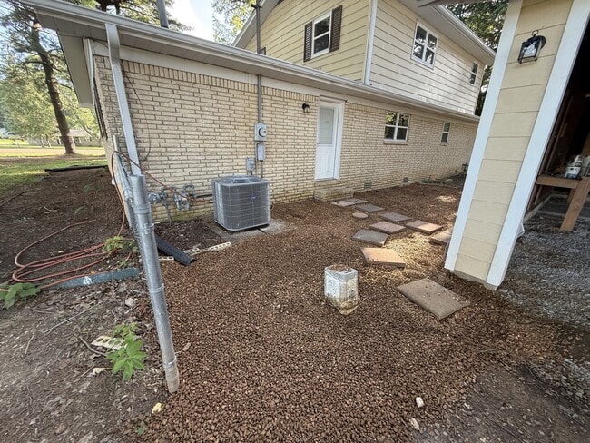 Building Photo - 24200 TN-22