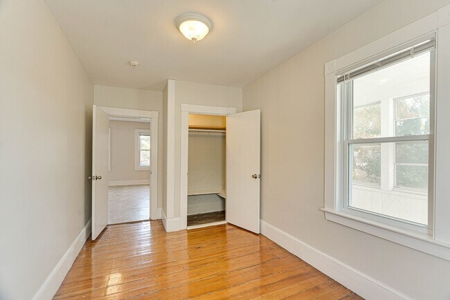 Building Photo - 14 Wheatland St