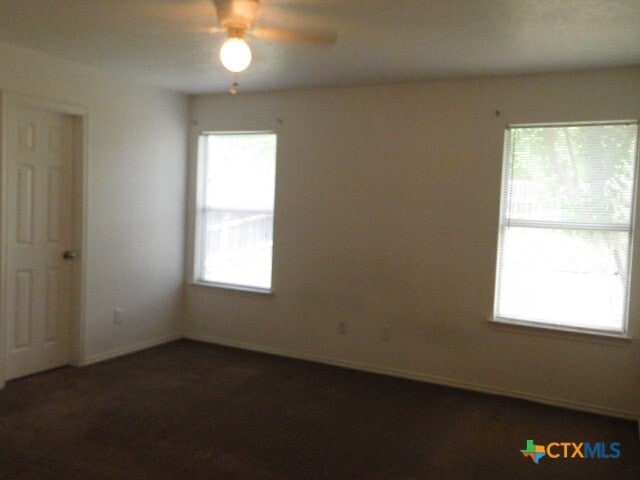 Building Photo - 933 Rosewood Dr