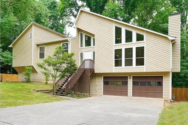 Building Photo - 3965 N Indian Cir NW