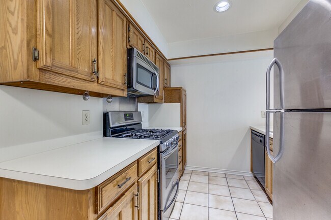 Building Photo - 3007 Allister St