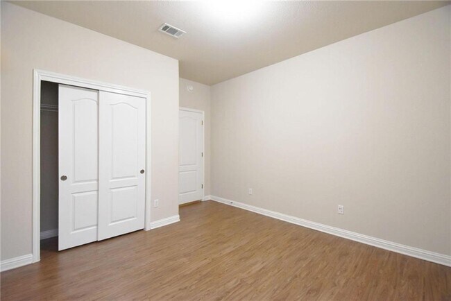 Building Photo - 3709 Tall Cedars Rd