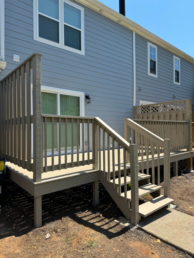 Building Photo - 547 Harbor Lake Ct