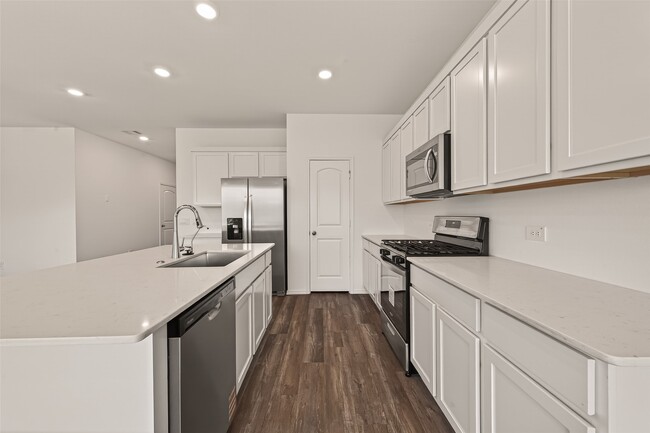 Building Photo - 6107 Ginevra Summers Dr
