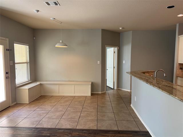 Building Photo - 824 Baltusrol Dr