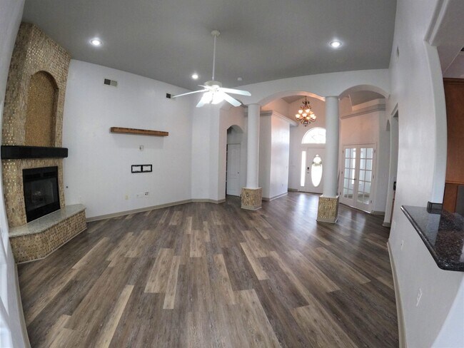 Building Photo - 2947 Longbow Loop