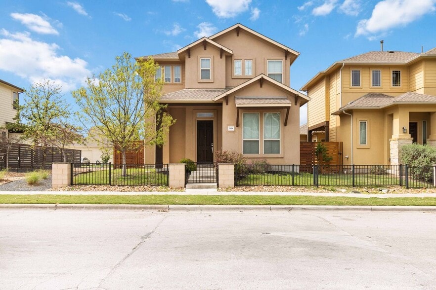Primary Photo - 1614 Frontier Valley Dr