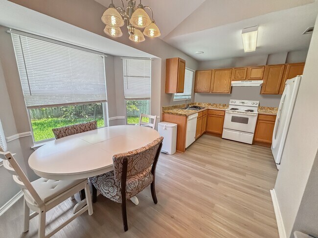 Building Photo - 4811 Sterling Manor Dr
