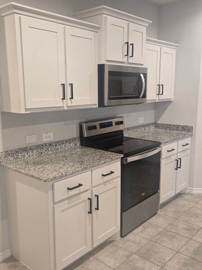 Building Photo - PROCE DROP - MOVE IN SPECIAL - Northwest ISD - Commuter Friendly