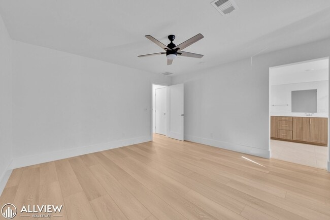 Building Photo - Bright 4-Bed, 2.5-Bath Home in Fallbrook’s Citro Community