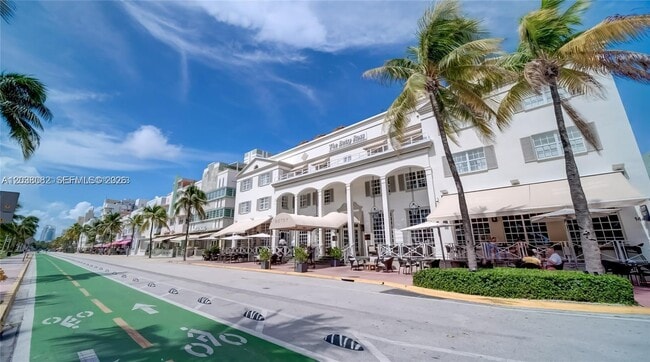 Building Photo - 1455 Ocean Dr