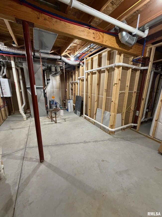 Building Photo - 2625 E 56th Ct