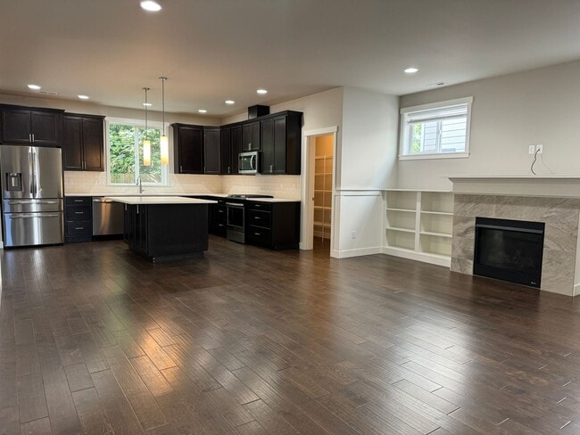 Building Photo - Wonderful Central Kitsap 4 bedroom in Village View neighborhood...now available