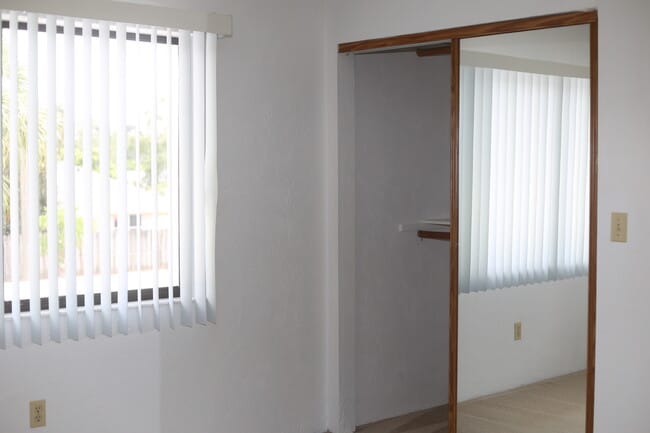 Upstairs 2nd bedroom - 266 Timberline Trl