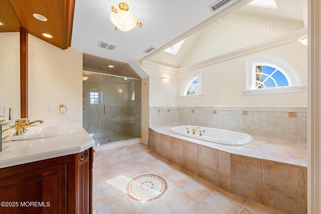 Building Photo - 13 Driftwood Ln