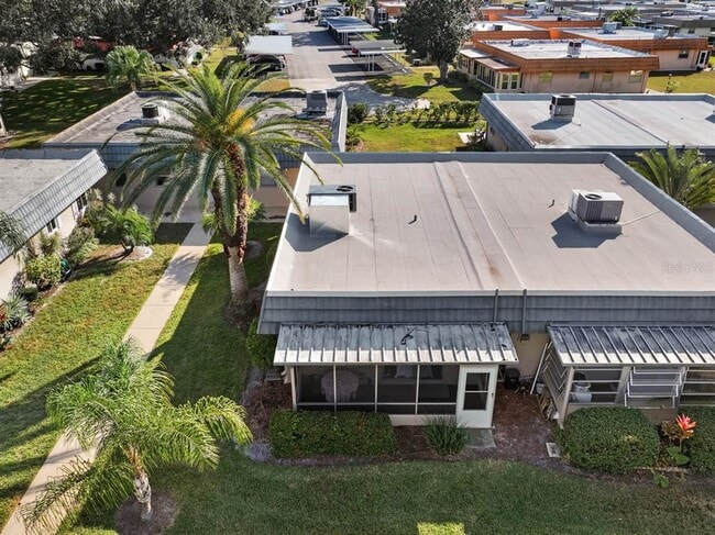 Building Photo - 1802 Bedford Terrace