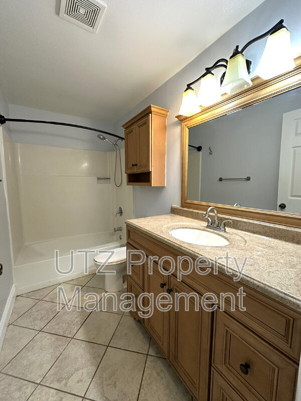Building Photo - 121 Marydell Dr
