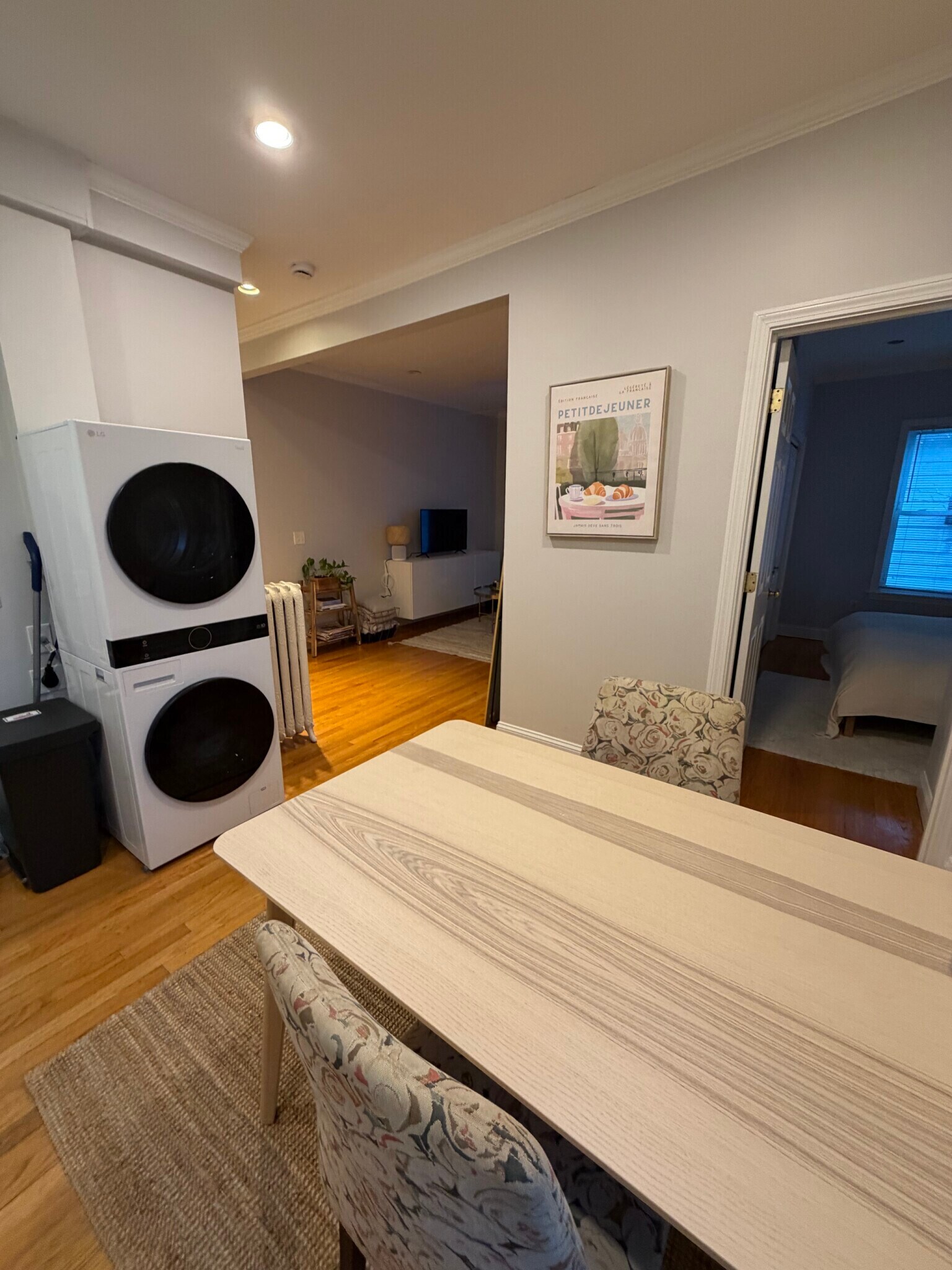 Building Photo - 1552 Cambridge St