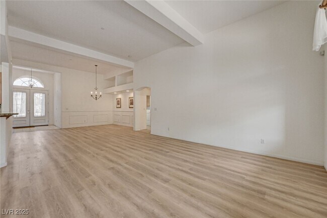 Building Photo - 8031 Pavarotti Ave
