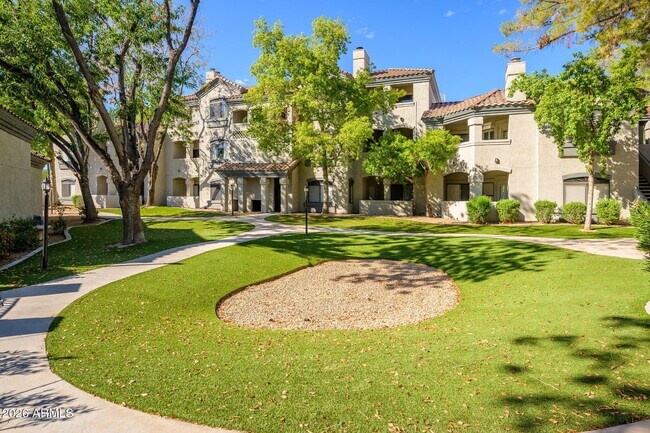 Building Photo - 15095 N Thompson Peak Pkwy