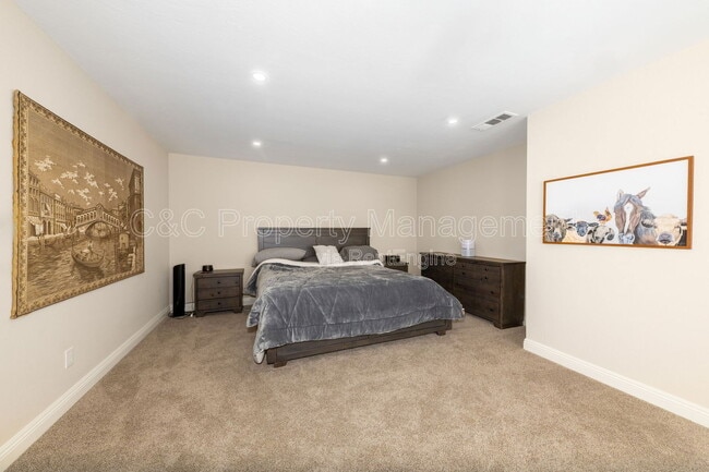 Building Photo - 39550 Calle De Companero