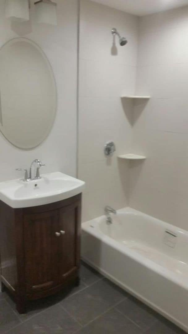 Building Photo - No Brokers Fee, Newton Center Area. 3 Level of Living Space/ central AC, In-Unit Laundry. Parking...