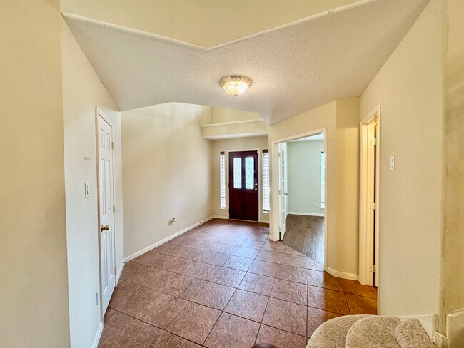 Building Photo - 2601 Easton Springs Ct