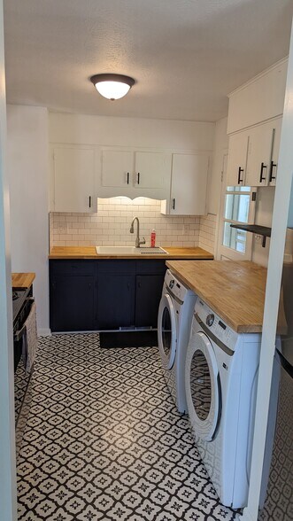 Building Photo - 732 Fairview Rd