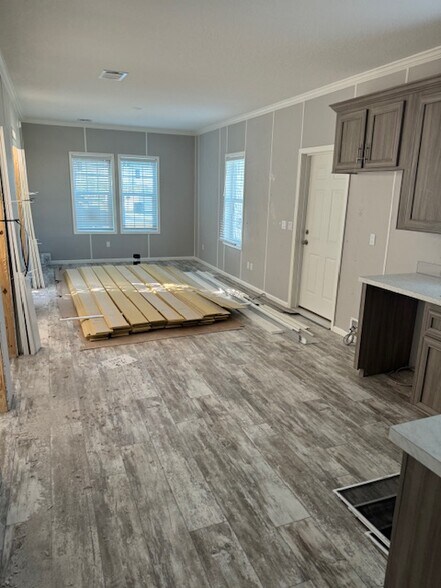 Building Photo - 5413 3rd Ave