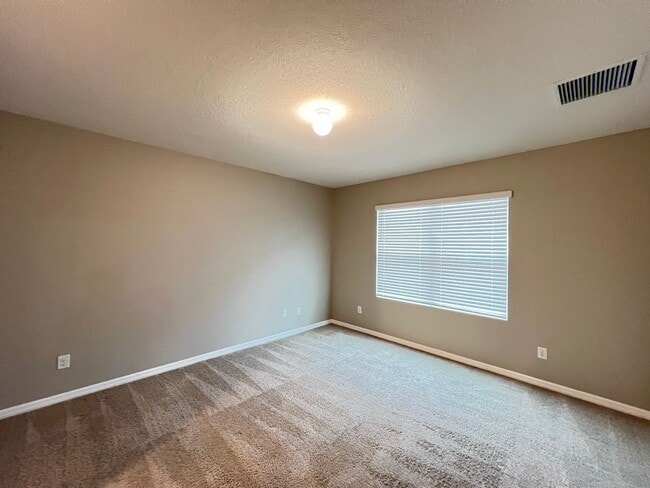 Building Photo - Beautiful, 3 Bedroom Home!!