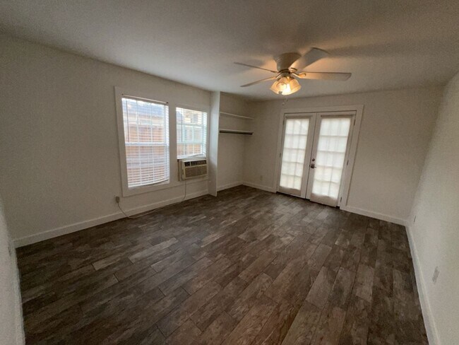 Building Photo - 1917 Thonig Rd