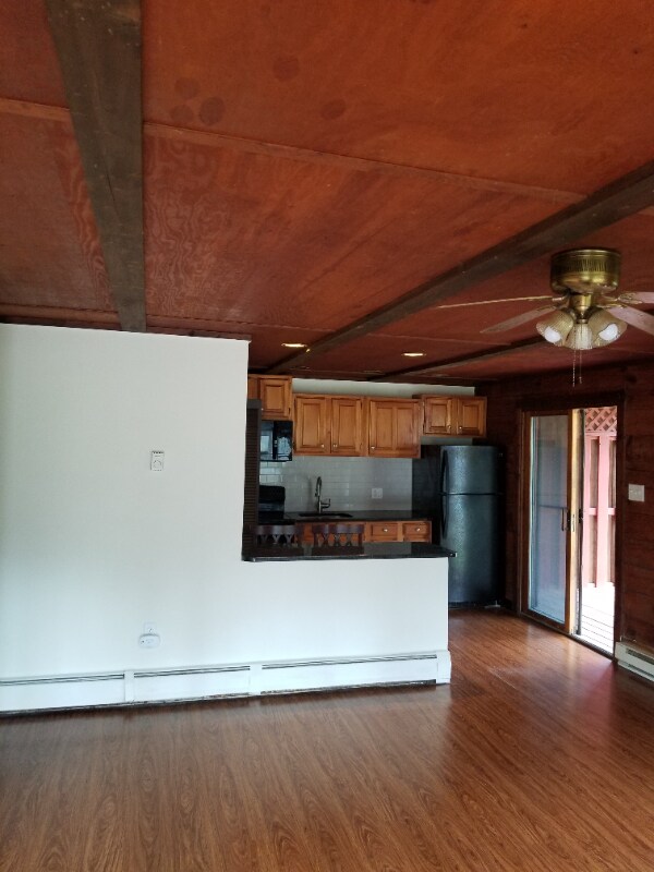 Building Photo - 204 Sellersville Dr