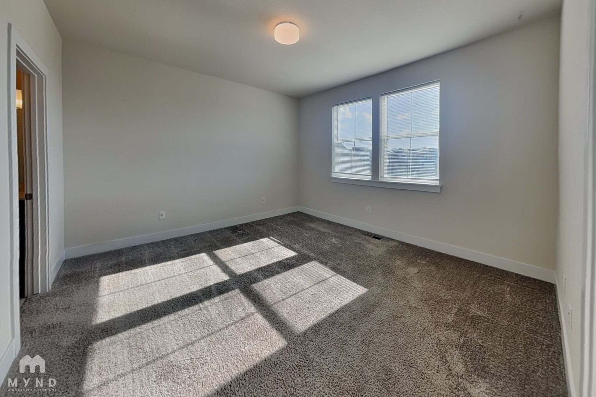 Building Photo - 10328 Milwaukee Cir