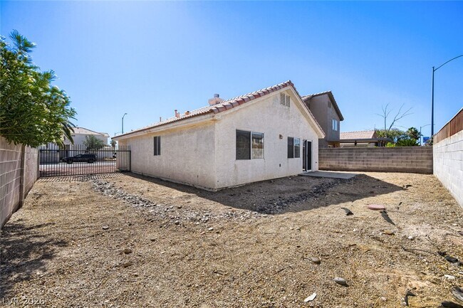 Building Photo - 5737 Grand Entries Dr